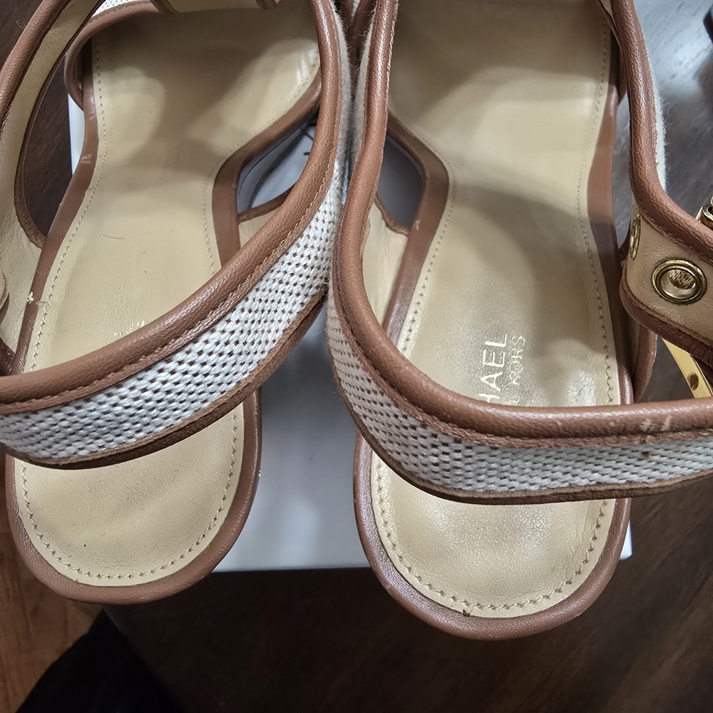 Elegant Women's Wedge Sandals - Cream and Brown - Picture 3 of 7